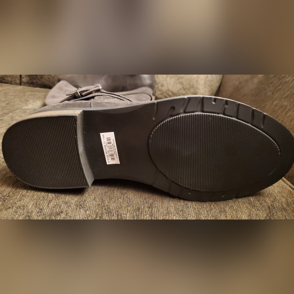 Wide width boots - Picture 3 of 5